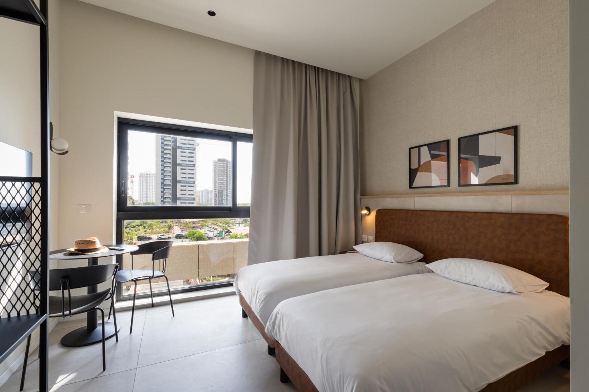 Tayo Studios & Apartments บัตยัม ภายนอก รูปภาพ