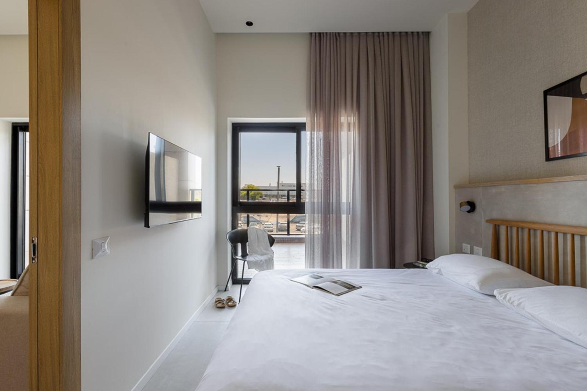 Tayo Studios & Apartments บัตยัม ภายนอก รูปภาพ